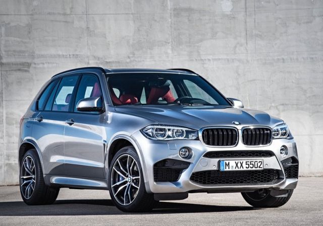 BMW X5 M arka tasarım görünümü