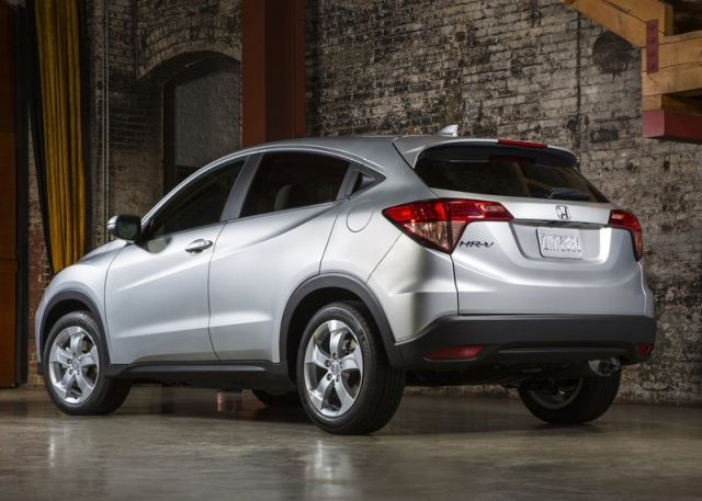 Honda HR-V arka çapraz görünümü