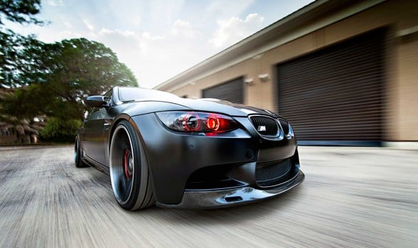 Frozen Black BMW E92 M3 ön bölüm ve karbon lip