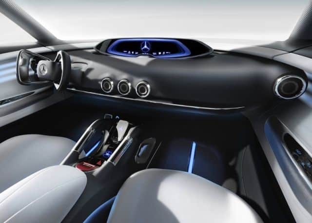 Mercedes-Benz Vision G-Code konseptinin dijital gösterge panelli iç mekânı