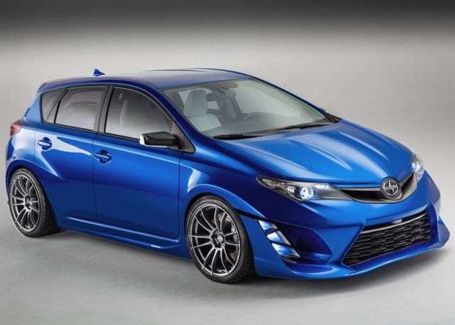 Scion iM konsept otomobili ön üç çeyrek görünümü
