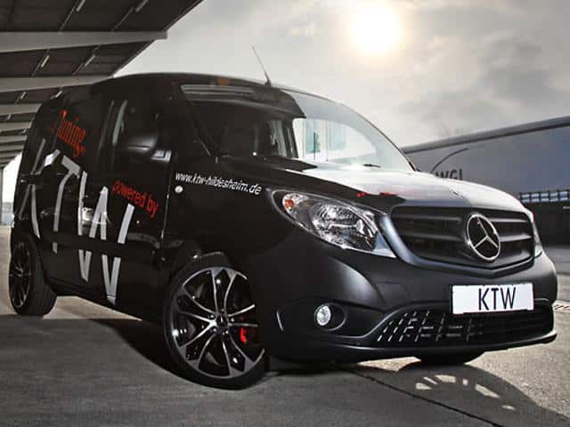 Mercedes-Benz Citan KTW önden üç çeyrek görünüm