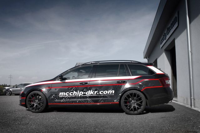 Skoda Octavia vRS mcchip-dkr yandan görünüm