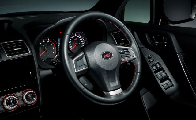 Forester tS STI direksiyon ve gösterge paneli