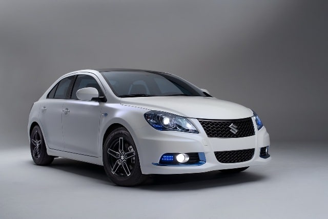 Kizashi EcoCharge ön üç çeyrek görünüm