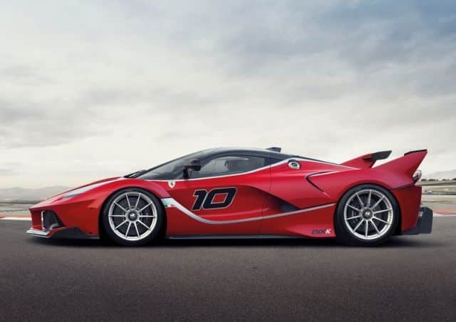 Ferrari FXX K yan profil