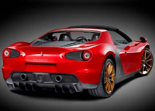 Pininfarina Sergio yan profil ve açık kokpit