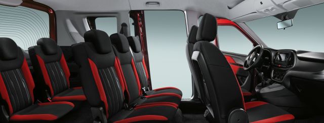 Fiat Doblo Combi beş koltuklu yolcu kabini