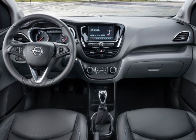 Opel Karl arka kapı ve yan gövde çizgileri