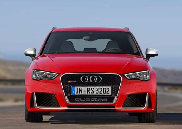 2015 Audi RS 3 Sportback önden üç çeyrek görünüm