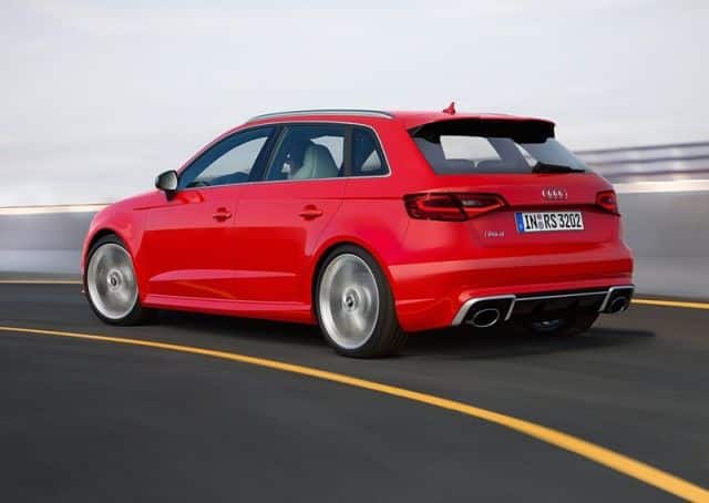 Audi RS 3 Sportback yan profil