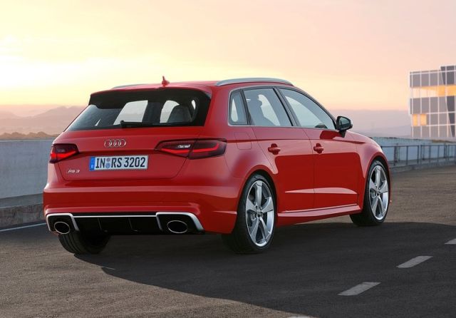Audi RS 3 Sportback ön tasarım ayrıntısı