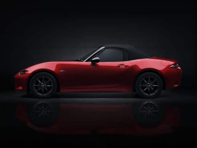Mazda MX-5 roadster gövdesi