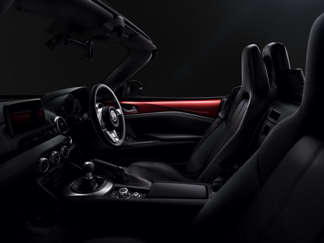 Mazda MX-5 profil görünümü