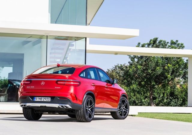Mercedes-Benz GLE 450 AMG Coupe arka üç çeyrek görünüm