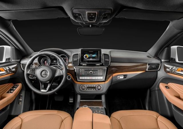 Mercedes-Benz GLE Coupe arka üç çeyrek görünüm