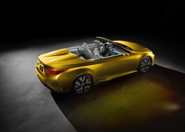 Lexus LF-C2 önden görünüm