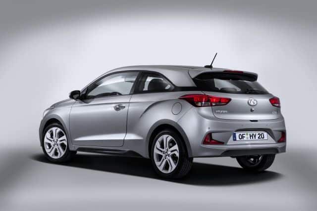 i20 Coupe yan profil ve alçalan tavan çizgisi