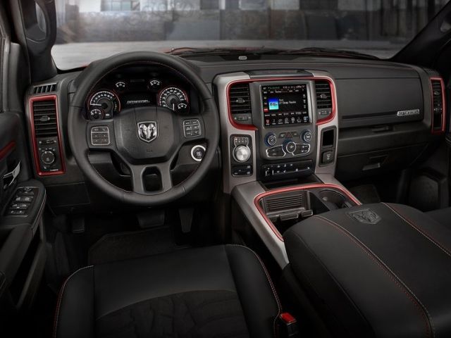 Ram 1500 Rebel arazi odaklı dış tasarımı