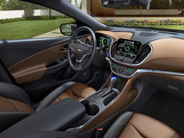 Chevrolet Volt arka gövde görünümü