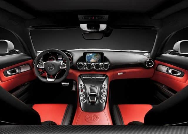 Mercedes-AMG GT koltuk ve kabin görünümü