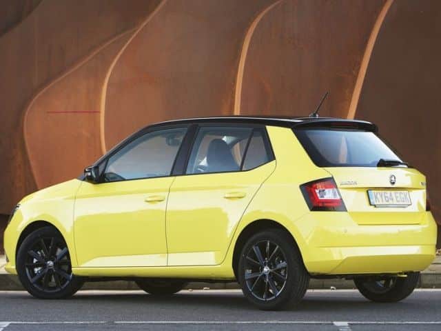Skoda Fabia ön ve yan tasarım görünümü