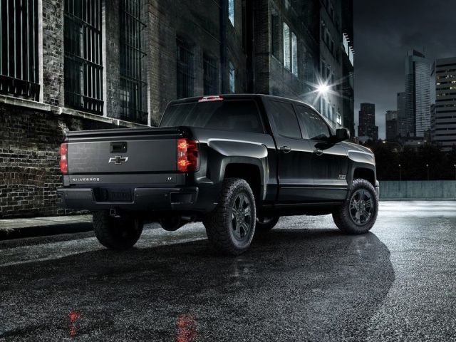 Chevrolet Silverado Midnight Edition Z71 arşiv görünümü