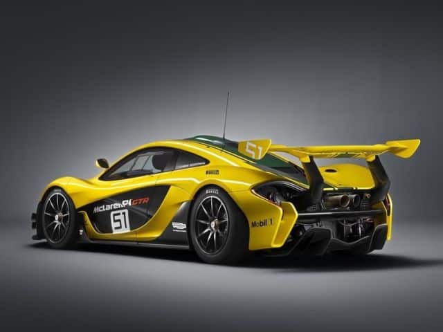 McLaren P1 GTR arka üç çeyrek görünüm