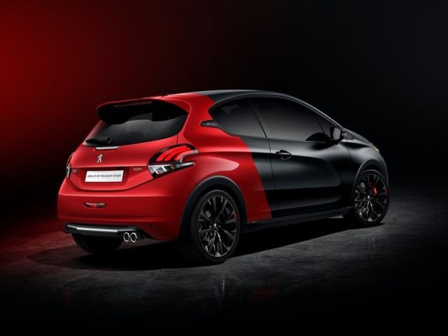 Peugeot 208 GTi by Peugeot Sport önden görünüm