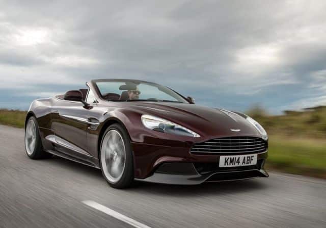 Aston Martin Vanquish Volante açık gövde görünümü