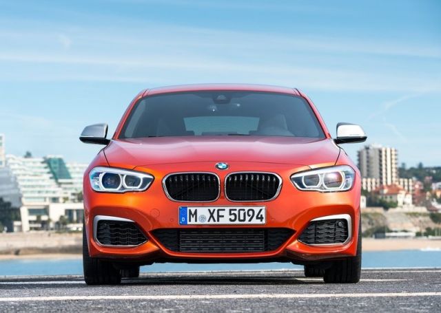BMW M135i arka tasarım görünümü