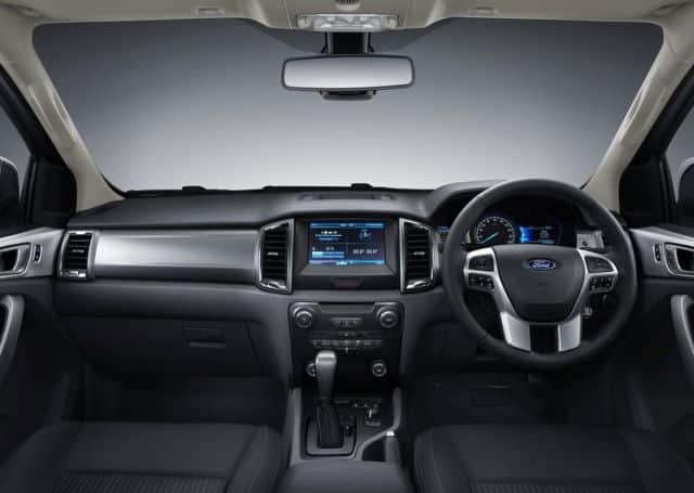 Ford Ranger 4x4 çift kabin yan görünüm