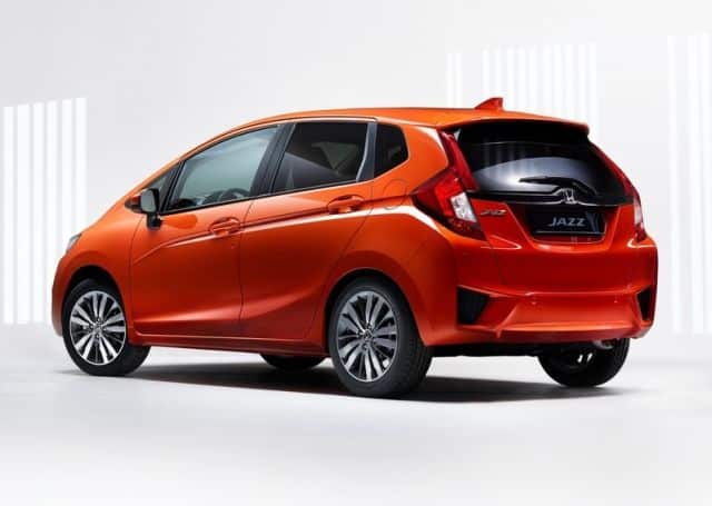 Honda Jazz üçüncü nesil yan ve ön gövde görünümü