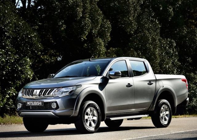 2016 MITSUBISHI L200
