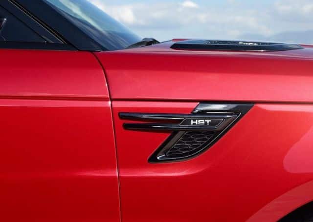 Range Rover Sport HST arka tasarım görünümü