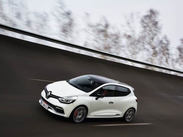 Clio RS 220 Trophy EDC otomobil görünümü