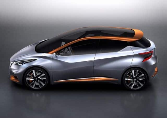 Nissan Sway arka üç çeyrek görünüm