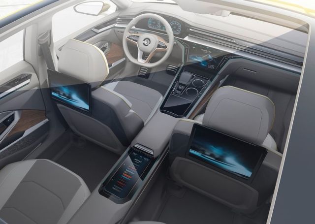 Sport Coupe Concept GTE iç mekan ekran düzeni