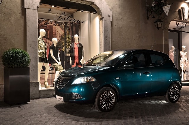 Lancia Ypsilon 30th Anniversary dış tasarım tanıtım görseli
