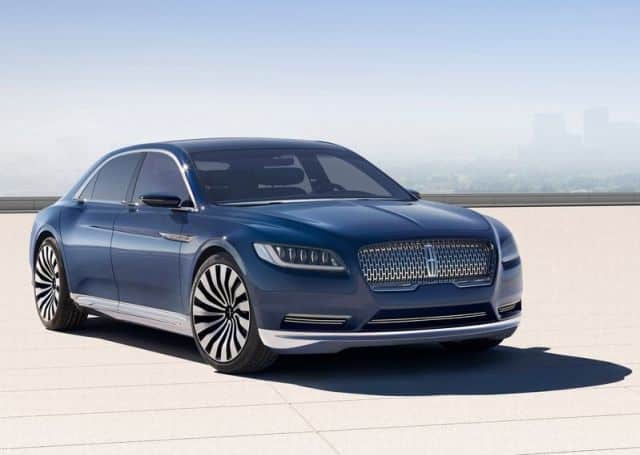 Lincoln Continental konsepti arka koltuk alanı