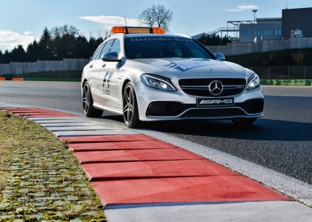 Mercedes-AMG C 63 S Estate Medical Car F1 görev aracı