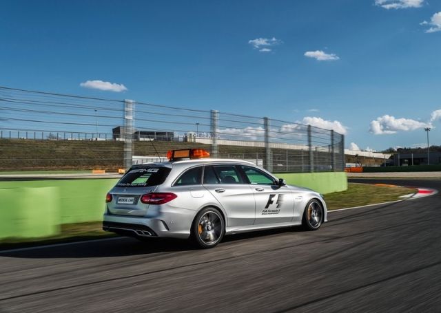 Mercedes-AMG C 63 S Estate Medical Car pist görevi