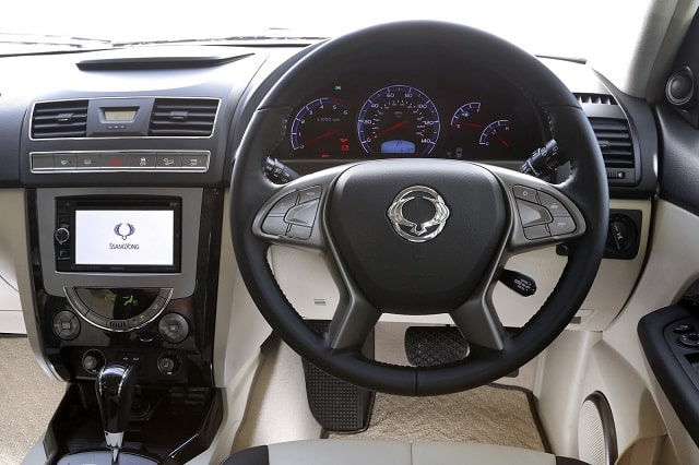 Rexton W dış tasarım ve jant görünümü
