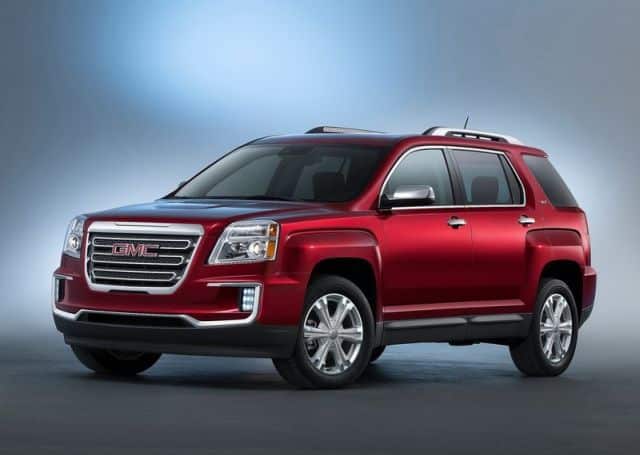 GMC Terrain arka üç çeyrek görünüm