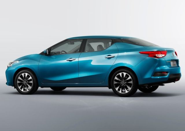 Nissan Lannia ön bölüm arşiv görseli