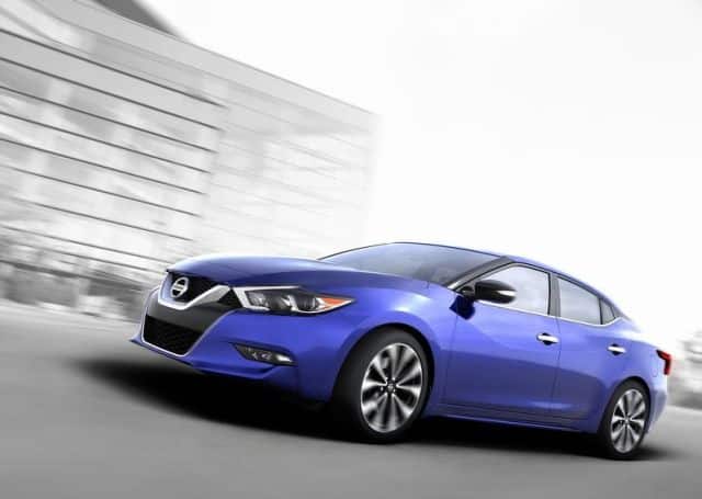 Nissan Maxima yan profil
