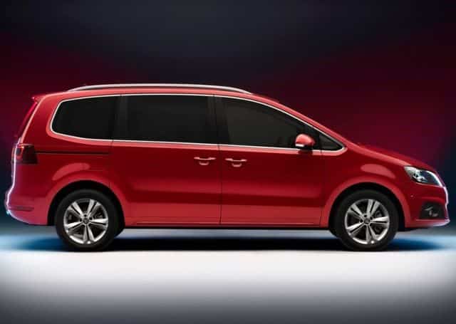 2016 SEAT Alhambra kırmızı gövde yan görünüm