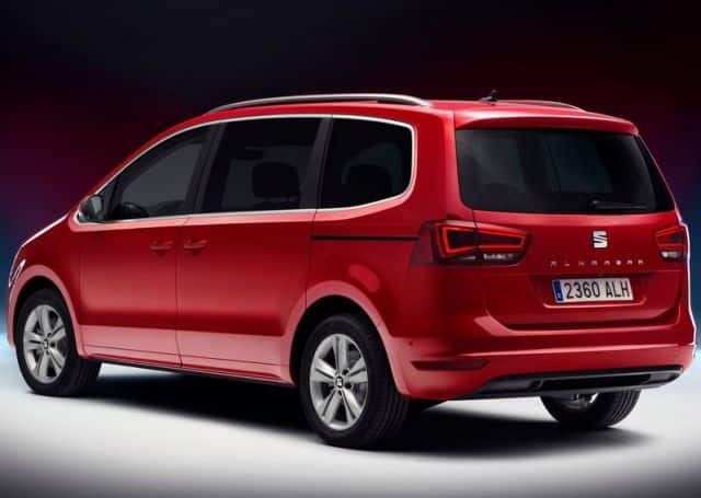 SEAT Alhambra arka üç çeyrek görünüm