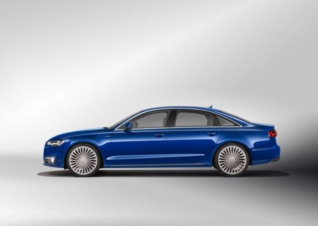 A6 L e-tron arka ve yan görünüm