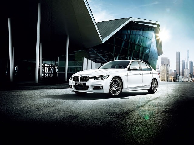 BMW 3 Series Style Edge ön görünüm